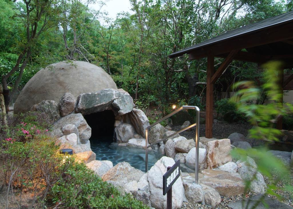 Route Inn Grantia Fukuoka Miyawaka - Wakita Onsen Exterior photo