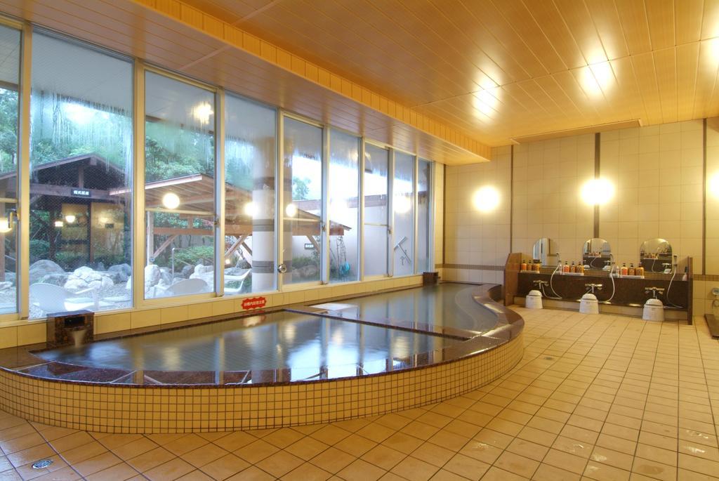 Route Inn Grantia Fukuoka Miyawaka - Wakita Onsen Exterior photo
